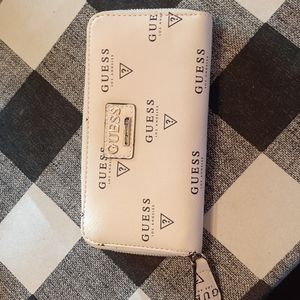 Women's Guess Wallet NWOT
